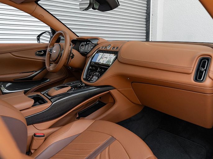 2023 Aston Martin DBX