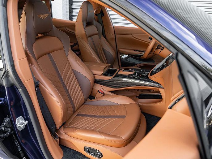 2023 Aston Martin DBX