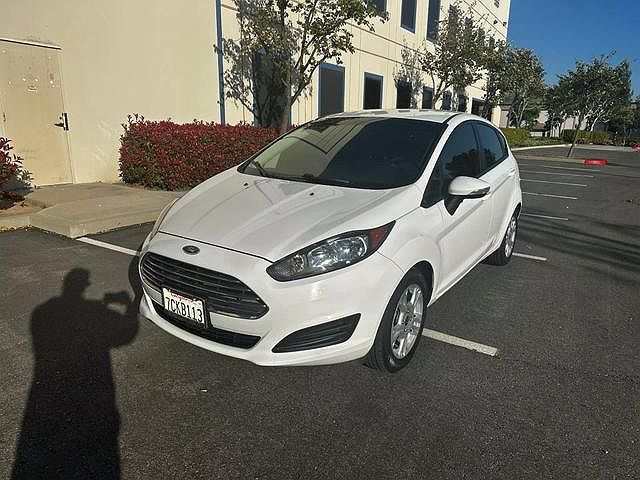 2014 Ford Fiesta SE image 0