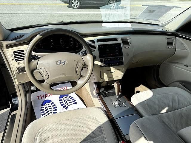 2010 Hyundai Azera GLS image 10