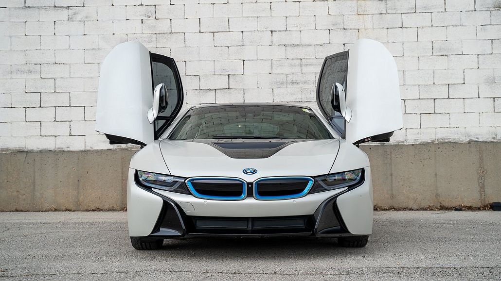 2014 BMW i8 null image 5