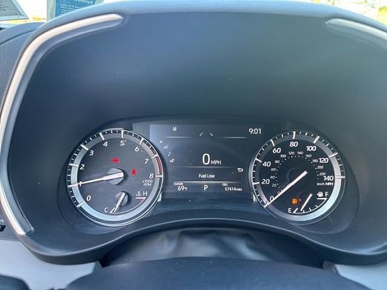 2022 Toyota Highlander XLE photo 11