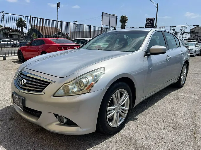 2011 Infiniti G25