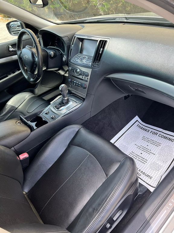 2011 Infiniti G25