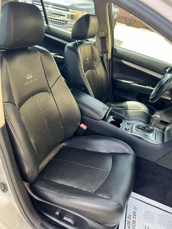2011 Infiniti G25