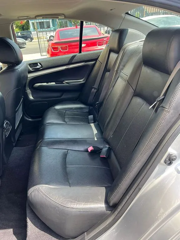 2011 Infiniti G25