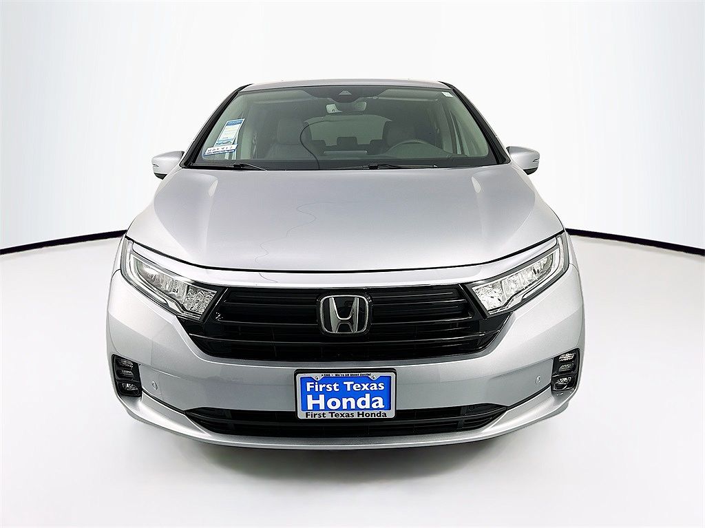 2024 Honda Odyssey Touring image 1