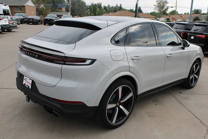 2024 Porsche Cayenne
