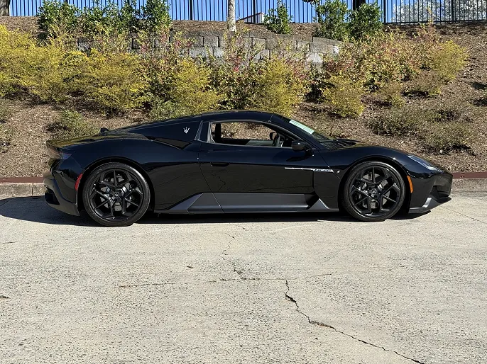 2023 Maserati MC20