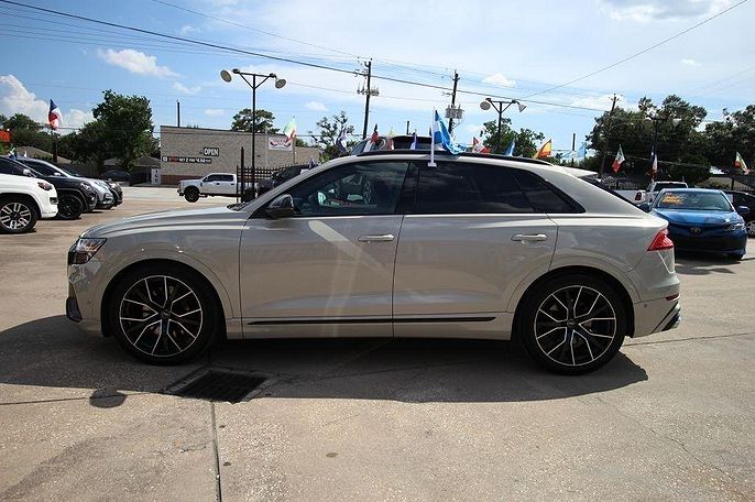 2023 Audi SQ8