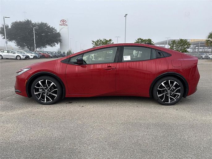 2026 Toyota Prius Plug-in