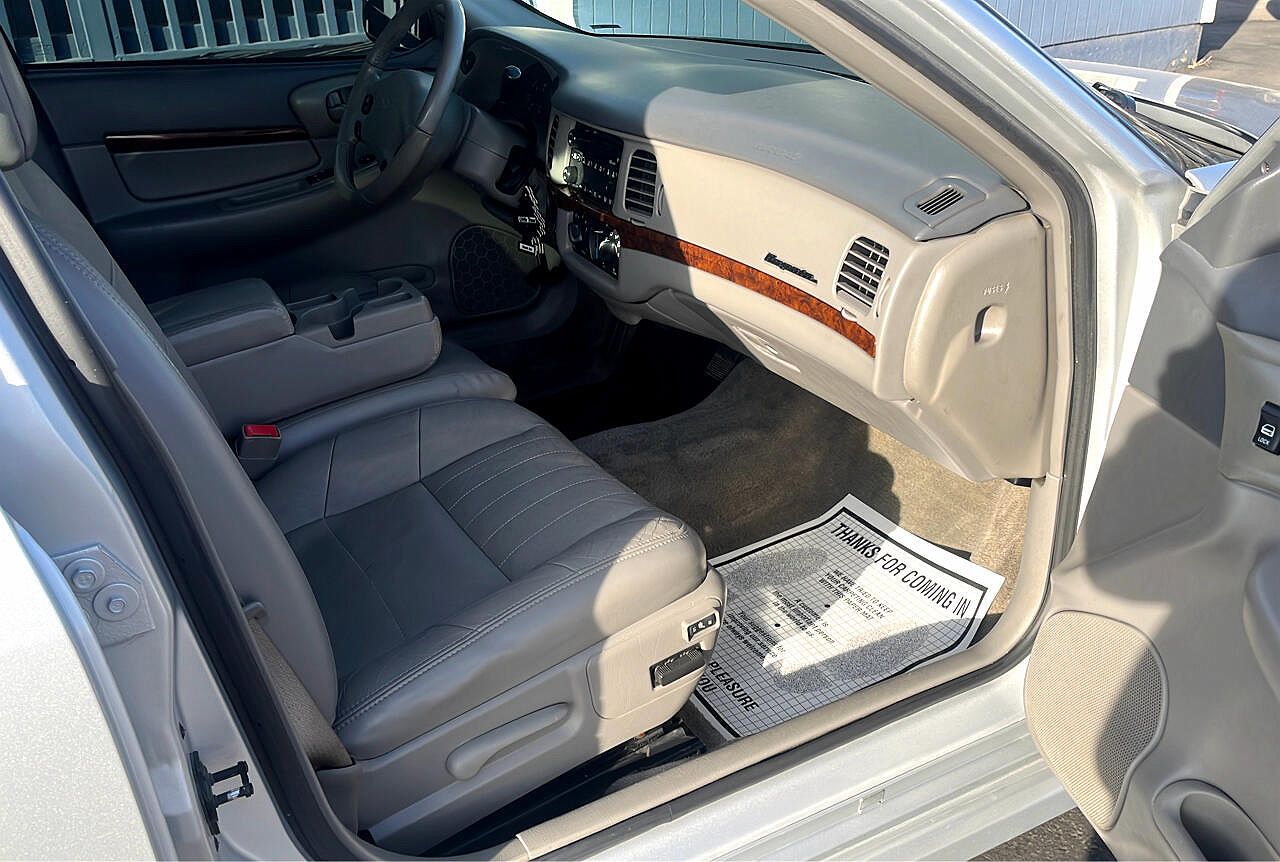 2002 Chevrolet Impala LS image 13