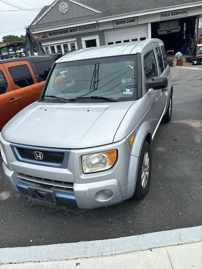 2004 Honda Element