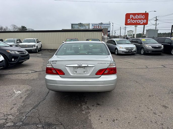 2004 Toyota Avalon