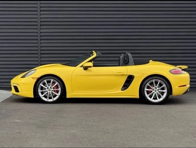 2021 Porsche 718 Boxster