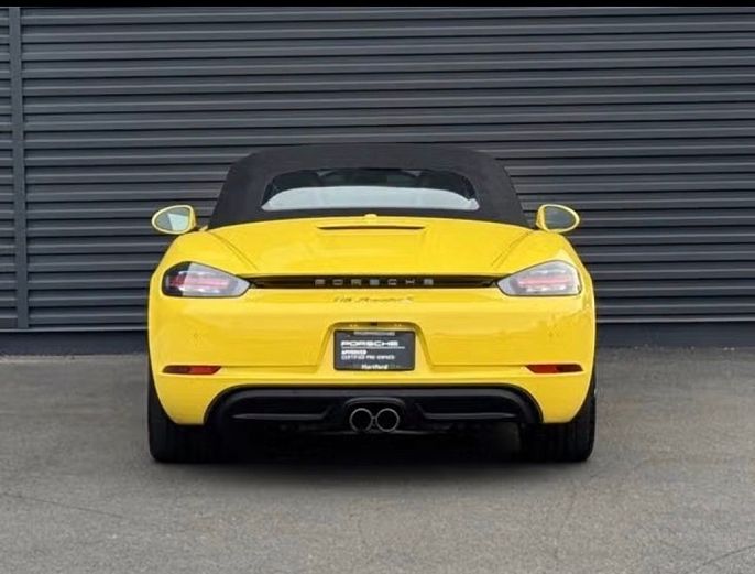 2021 Porsche 718 Boxster