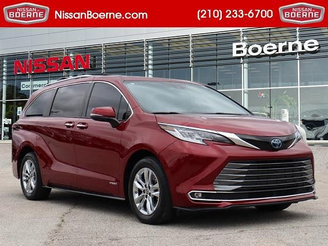 2021 Toyota Sienna Limited image 0