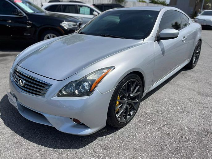 2012 Infiniti G37