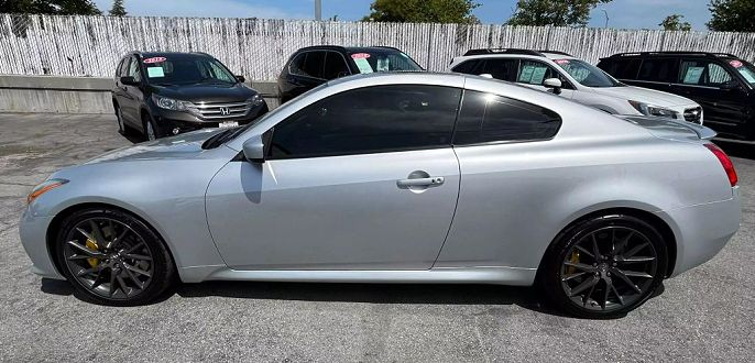 2012 Infiniti G37
