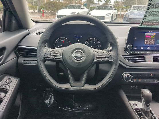 2025 Nissan Altima 2.5 S photo 11