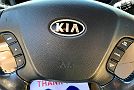 2007 Kia Rondo EX image 9