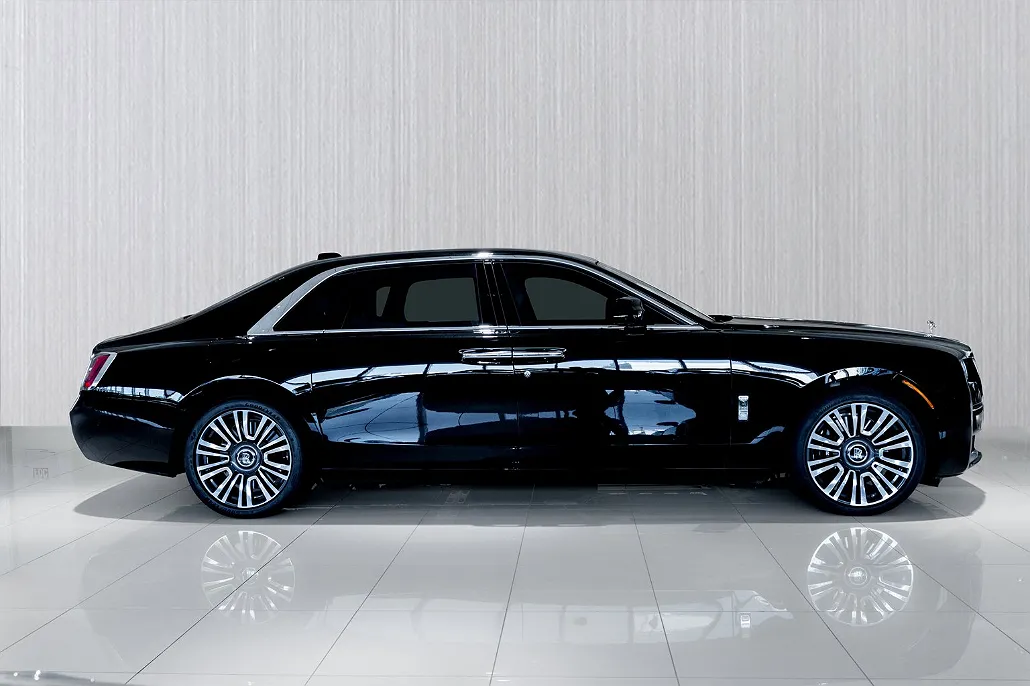 2022 Rolls-Royce Ghost null image 2