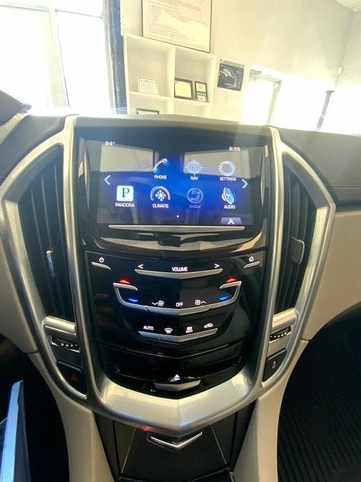 2013 Cadillac SRX Base image 13