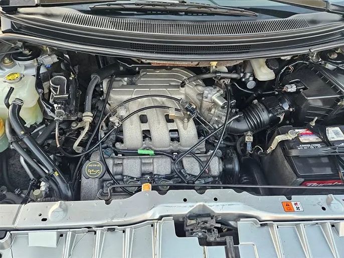 2005 Mazda MPV