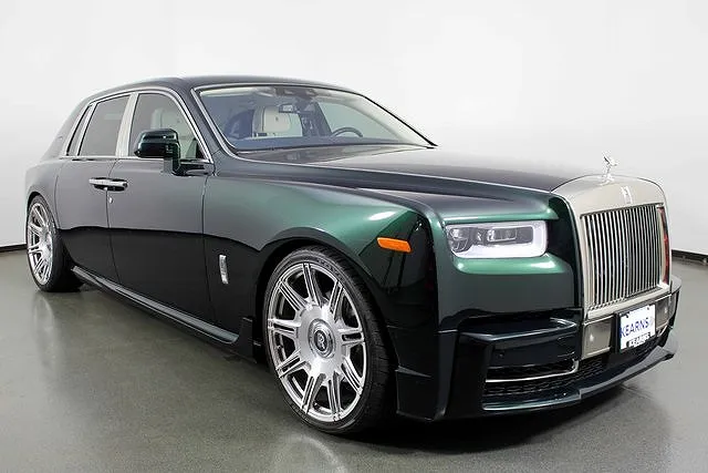 2022 Rolls-Royce Phantom