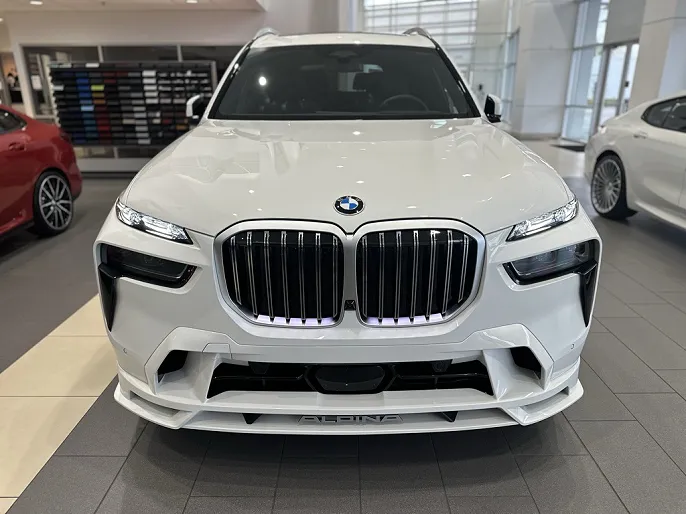 2025 BMW X7