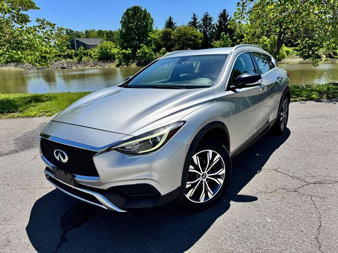 2017 Infiniti QX30