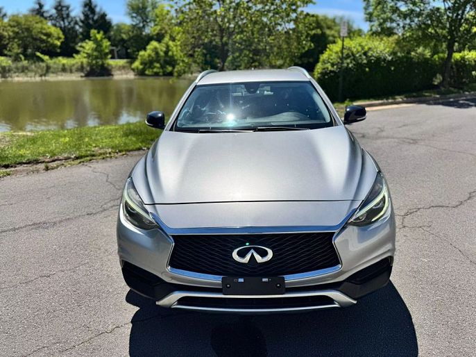2017 Infiniti QX30