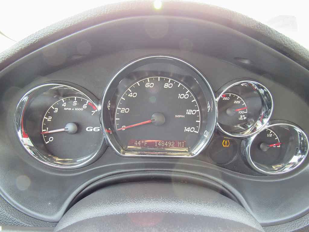 2010 Pontiac G6 GT image 7