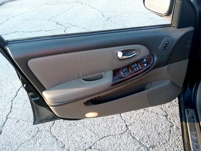 2001 Infiniti I30