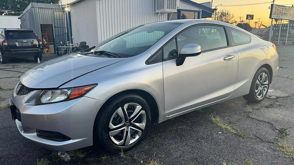 2012 Honda Civic LX image 1