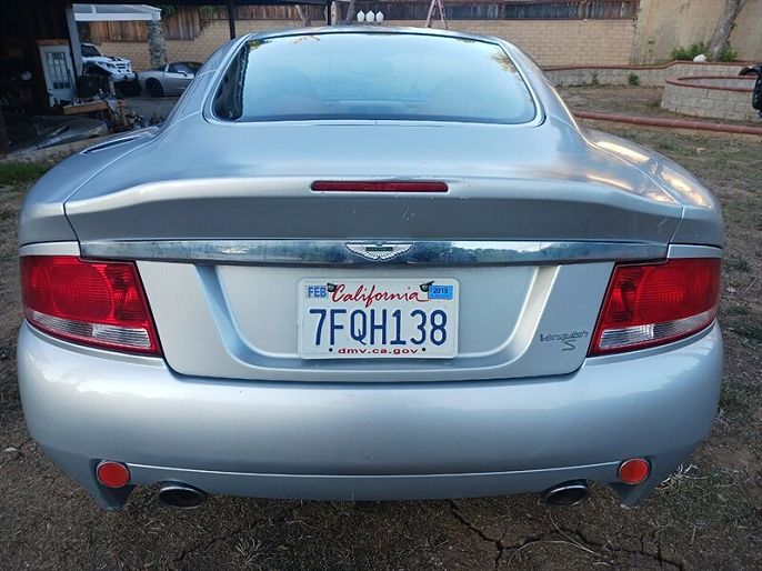 2005 Aston Martin V12 Vanquish