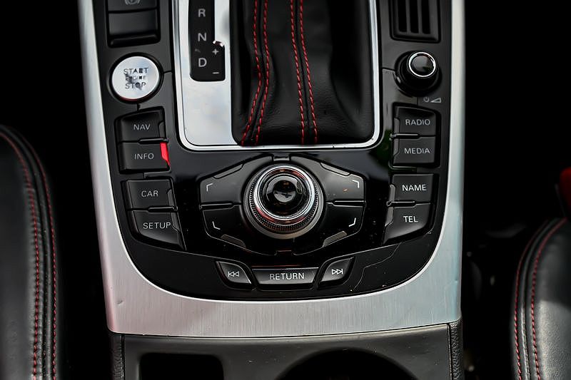 2011 Audi S4 Prestige image 27