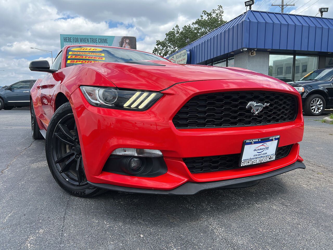 2017 Ford Mustang null image 4