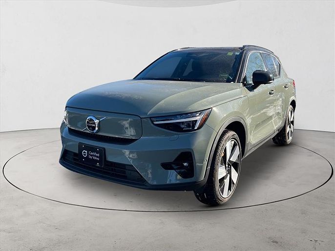 2024 Volvo XC40