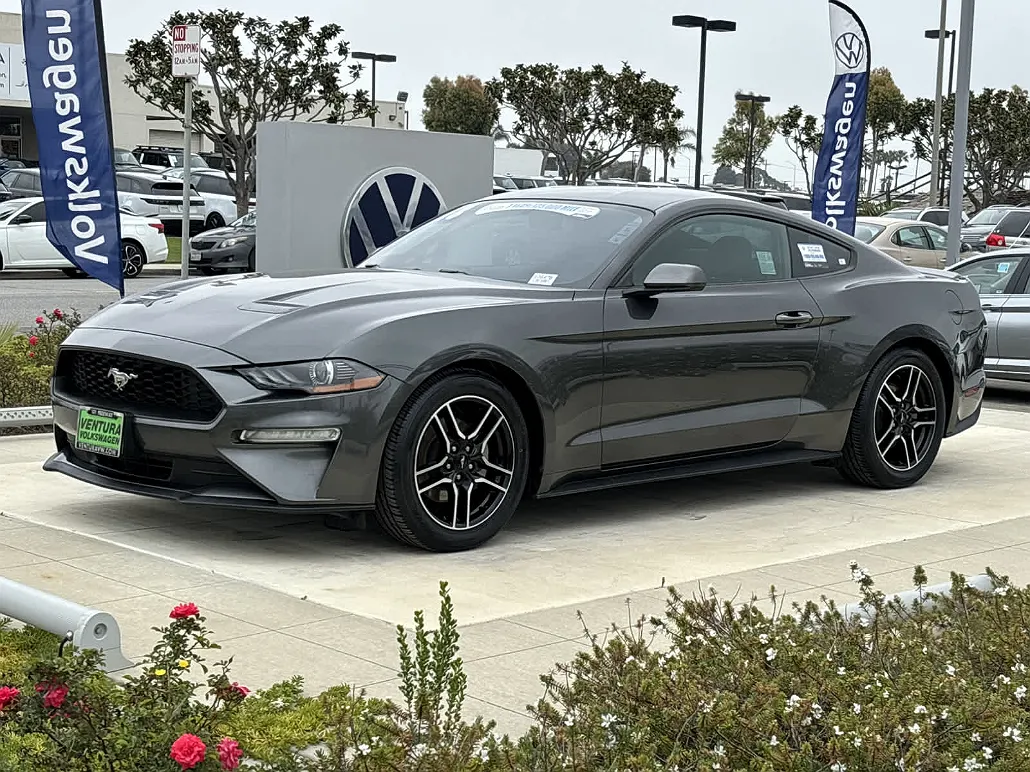 2018 Ford Mustang null image 5