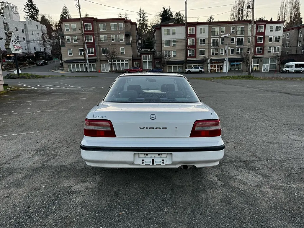 1992 Acura Vigor LS image 5