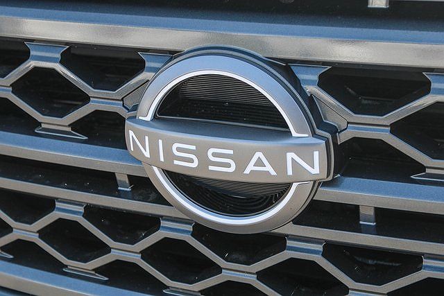 2024 Nissan Frontier SL image 4