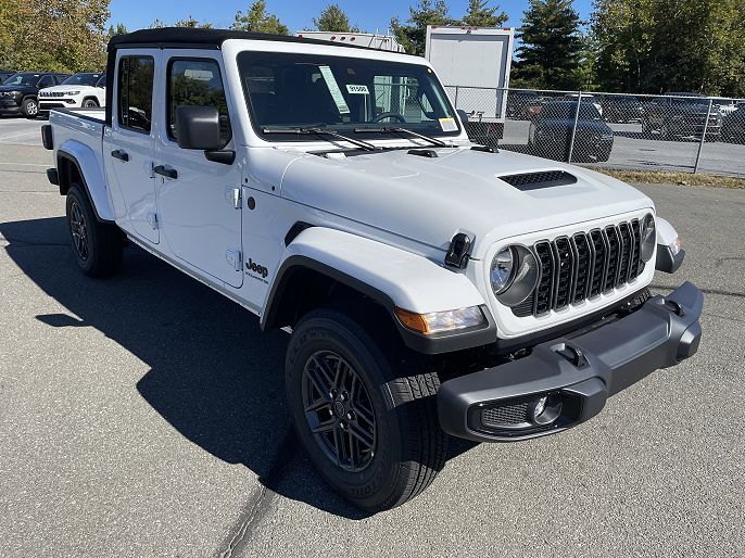 2025 Jeep Gladiator