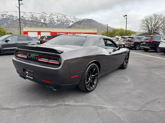 2017 Dodge Challenger