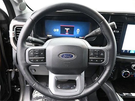 2024 Ford F-250 Lariat photo 10