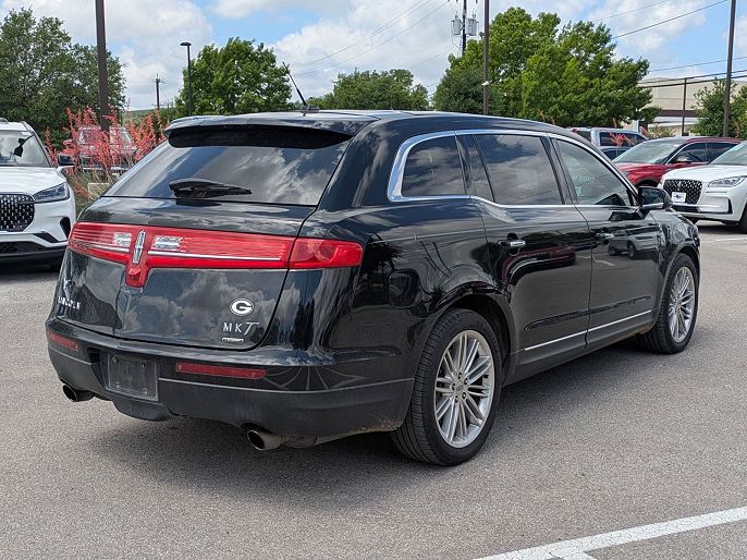 2016 Lincoln MKT
