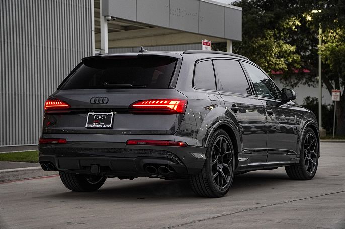 2025 Audi SQ7