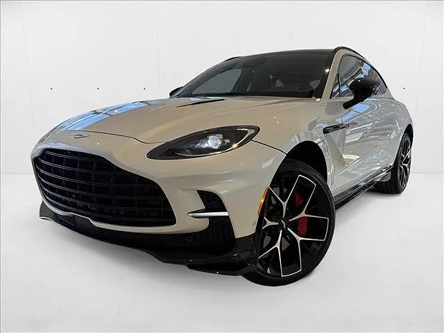 2025 Aston Martin DBX
