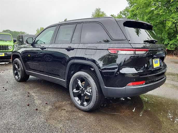 2025 Jeep Grand Cherokee