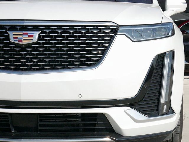 2023 Cadillac XT6 Premium Luxury image 3